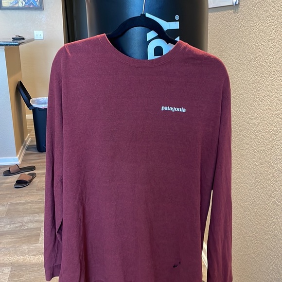 Large Patagonia Long Sleeve T-Shirt - Picture 2 of 5